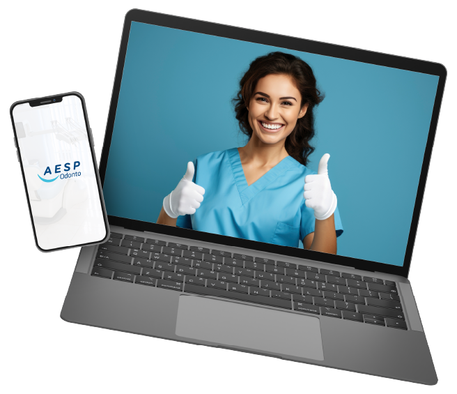 Dentista com notebook e celular